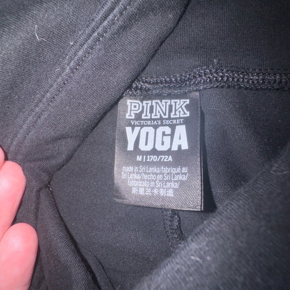 Yoga pants from Pink in excellent condition new without tag - Picture 3 of 3